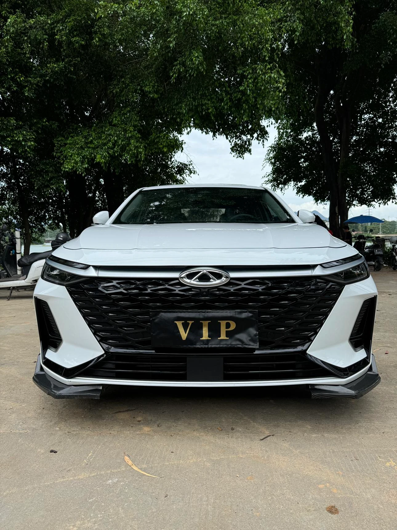 Chery Arrizo 8 1.6TGDI DCT Elegance - exterior