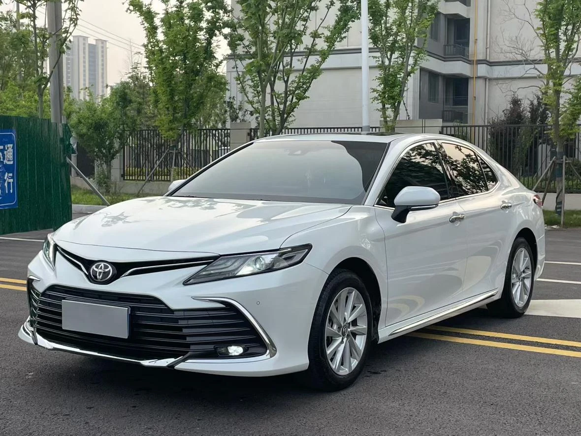 Toyota Camry 2.0G Luxury Edition
