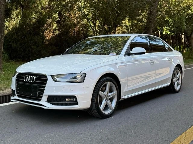 Audi A4L 35 TFSI Collector's Edition Luxury Trim