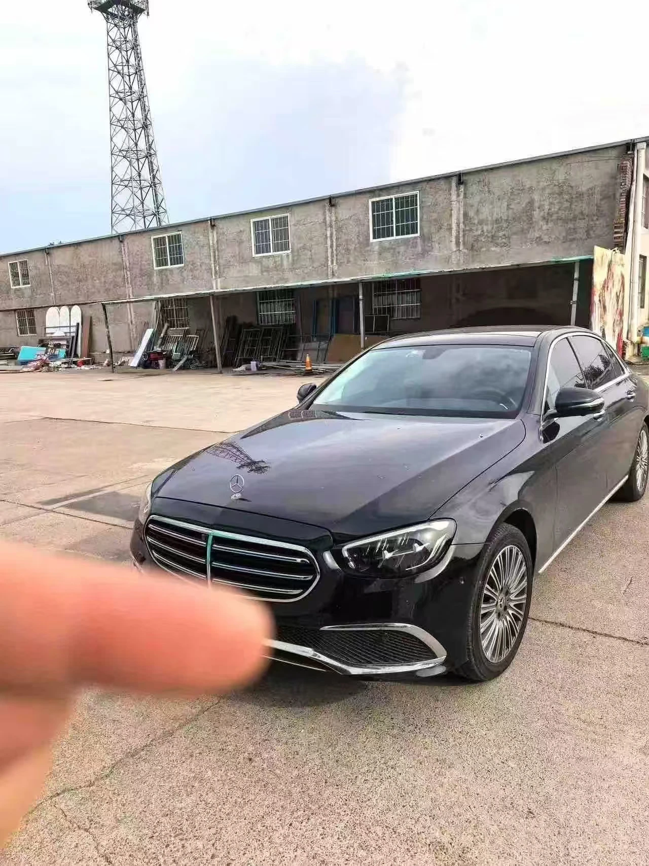 Mercedes-Benz E300 L