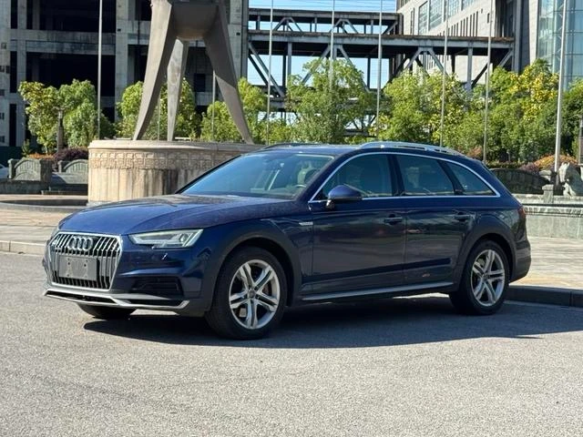 Audi A4 45 TFSI Quattro Premium