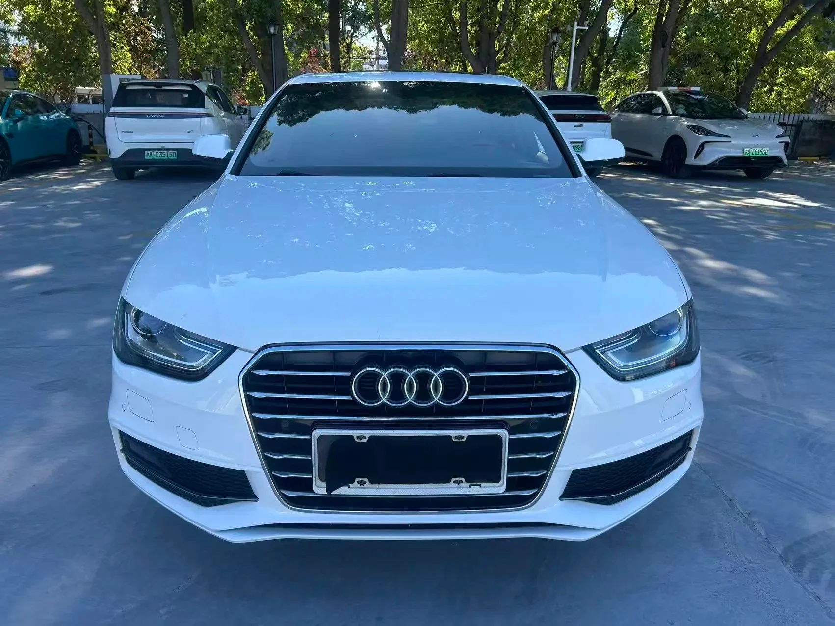 Audi A4L 35 TFSI Comfort - exterior