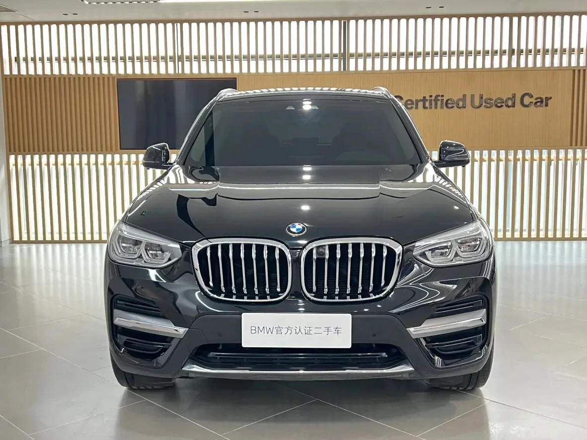 BMW X3 28i Luxury Package - exterior