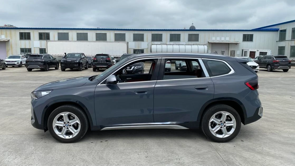 BMW X1 sDrive20Li X Design Package - exterior