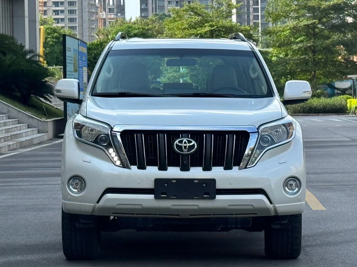 Toyota Prado - exterior