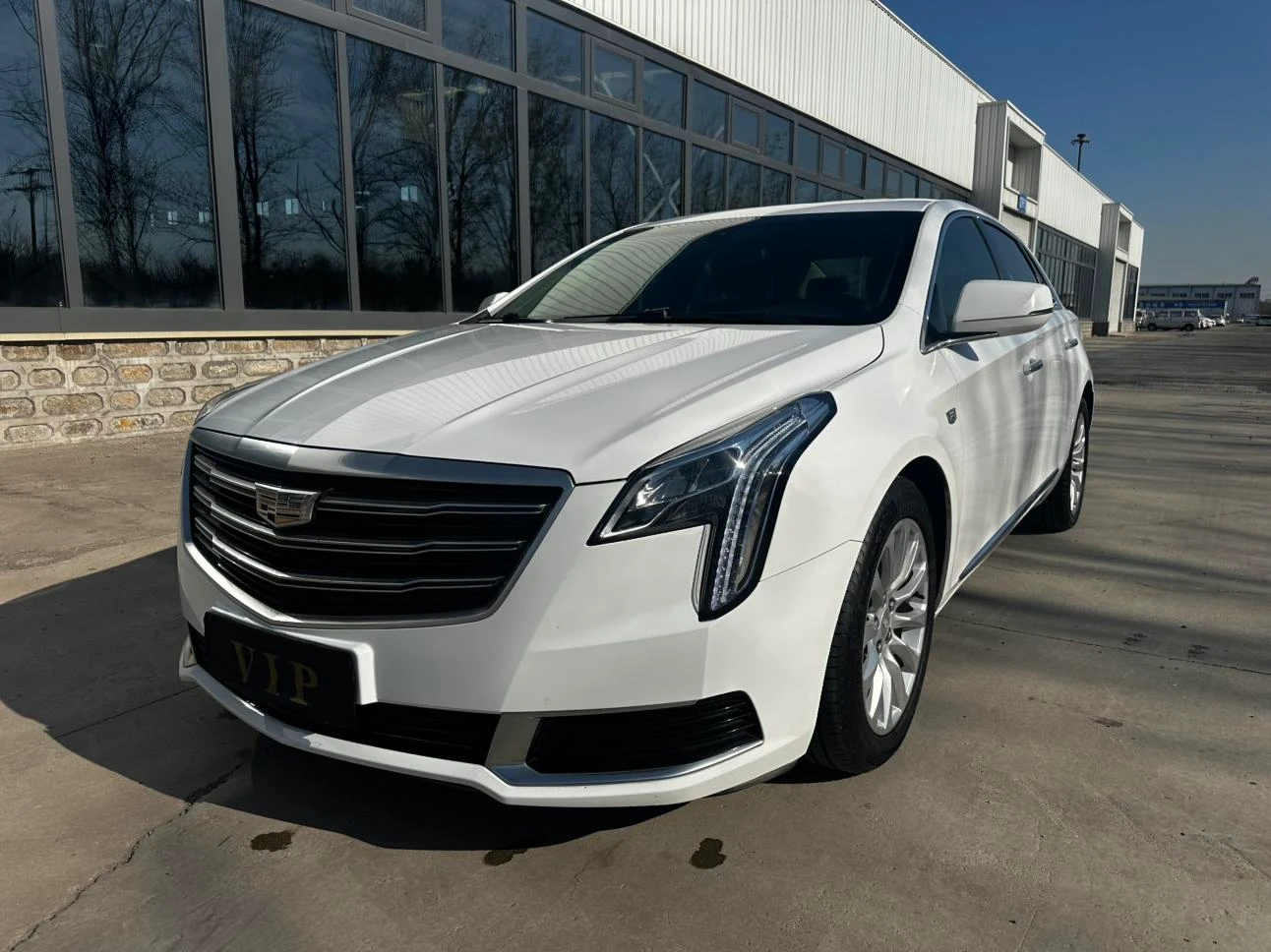 Cadillac XTS 28T Technology