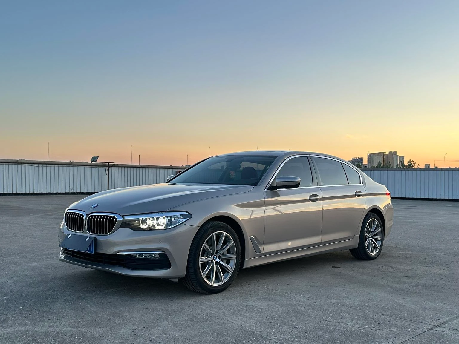 BMW 5 Series 528Li Launch Edition