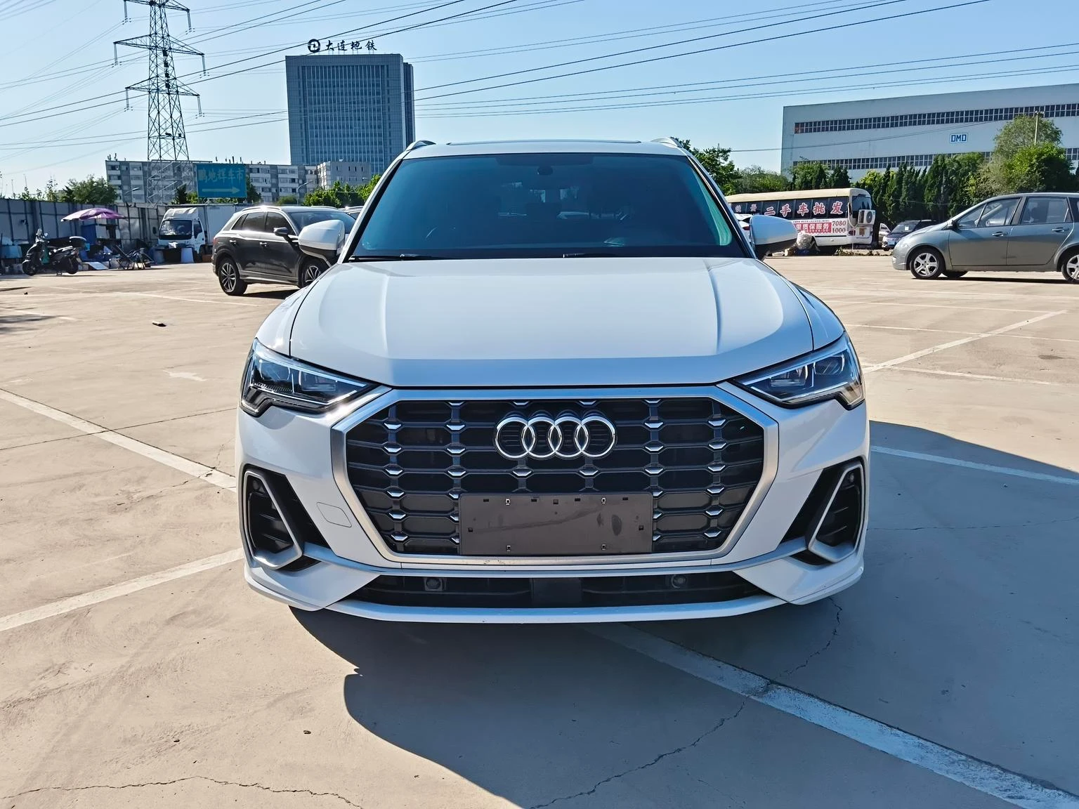 Audi Q3 35 TFSI Style Sport - exterior