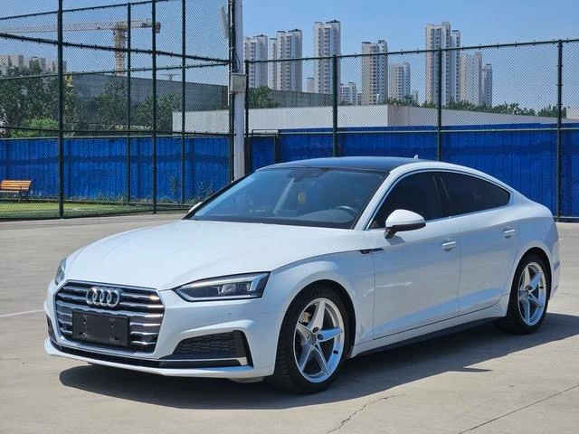 Audi A5 40 TFSI Fashion Trim