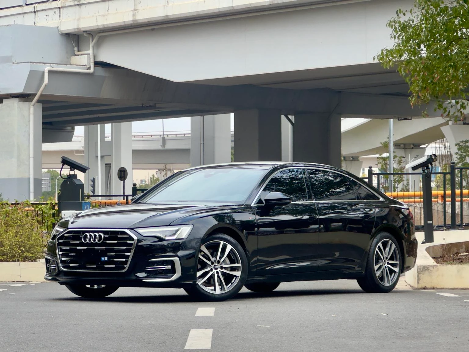 Audi A6L Facelift 40 TFSI Luxury Dynamic