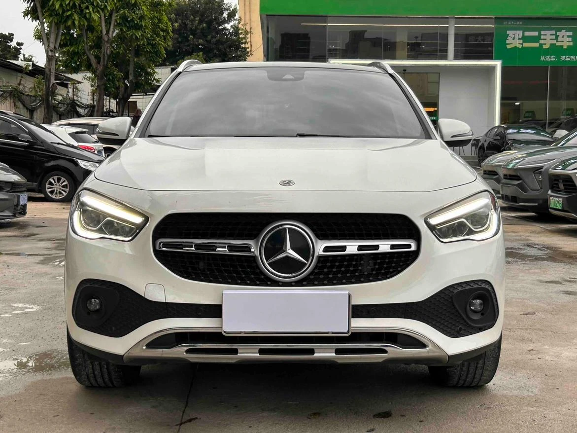 Mercedes-Benz GLA-Class GLA200 - exterior