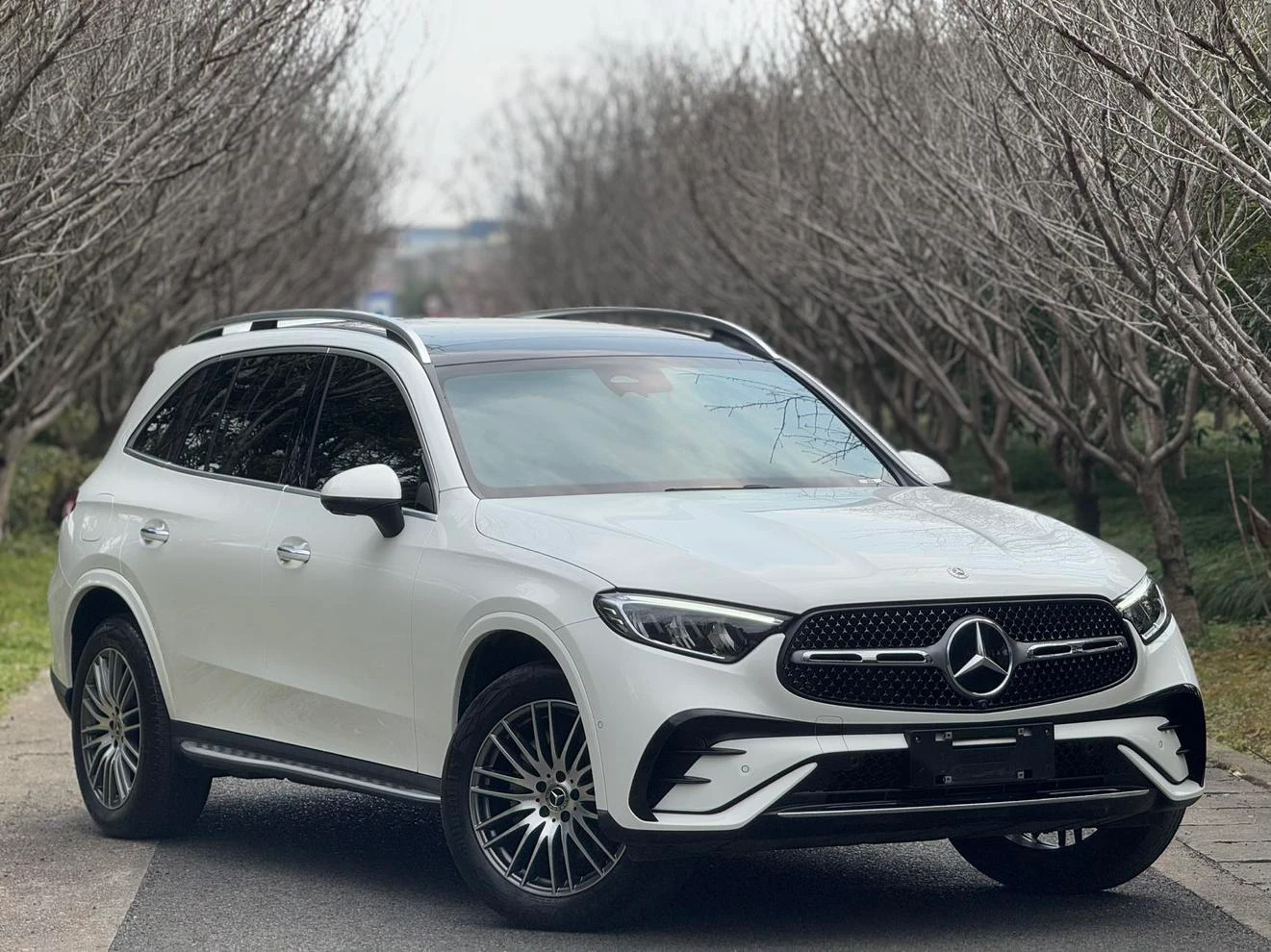 Mercedes-Benz GLC-Class GLC300L 4MATIC - exterior