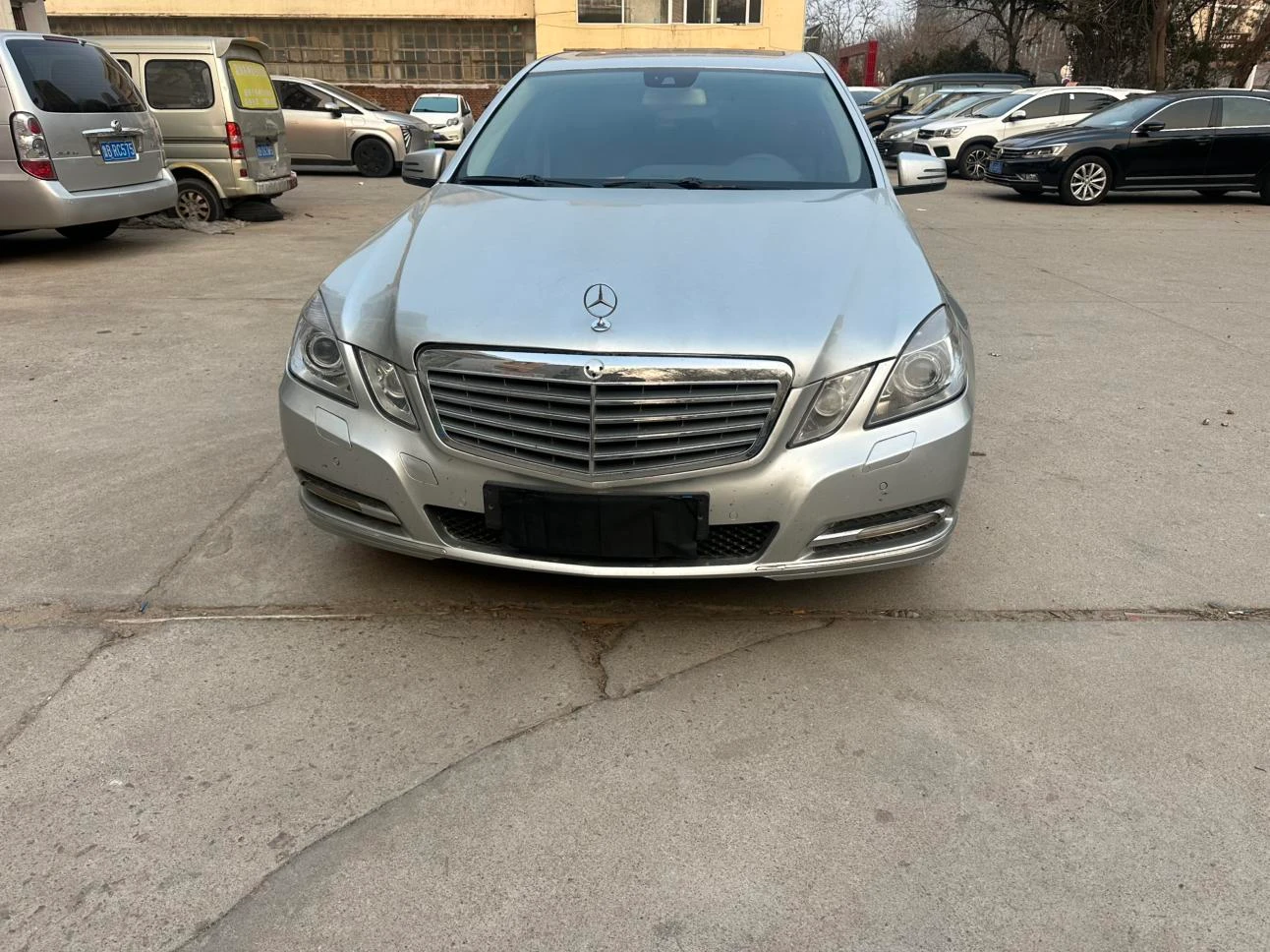 Mercedes-Benz E-Class E300L - exterior