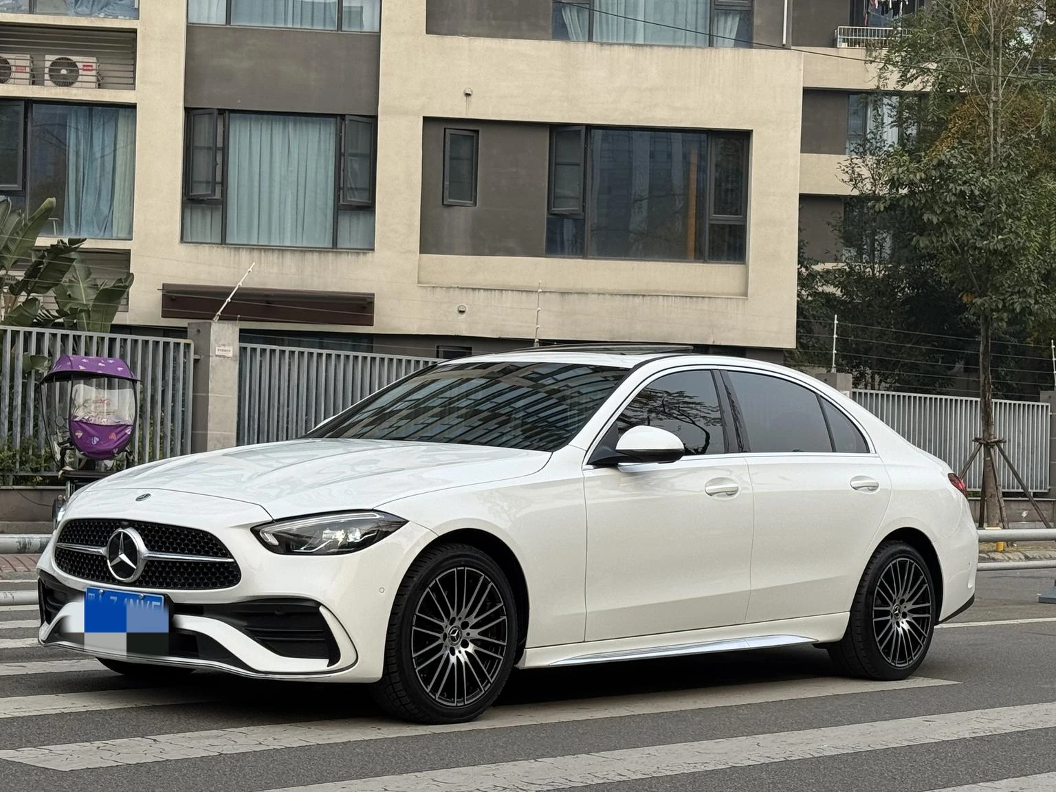 Mercedes-Benz C-Class C200 L Facelift Sport - exterior