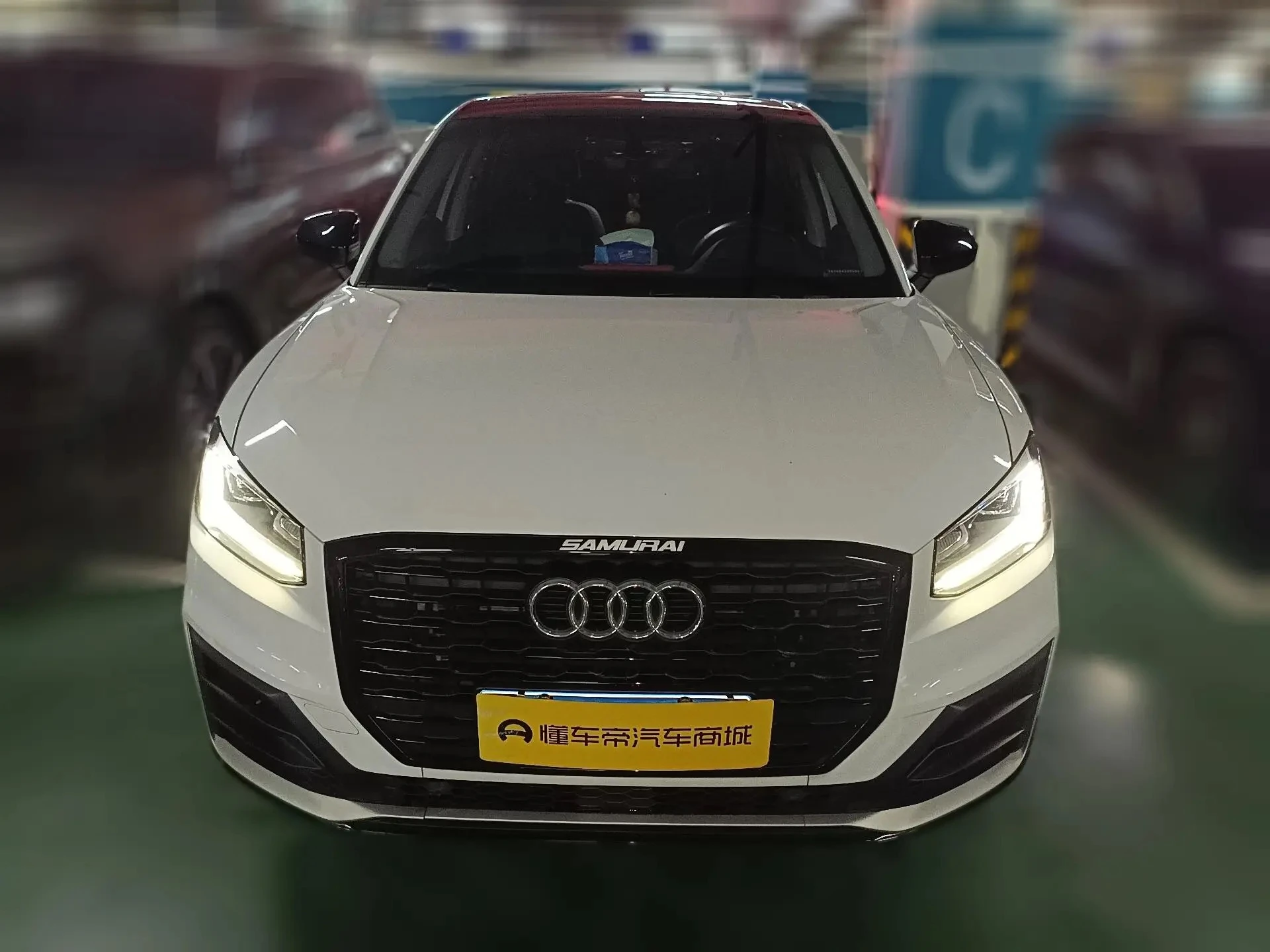 Audi Q2L 35 TFSI Fashion Dynamic - exterior