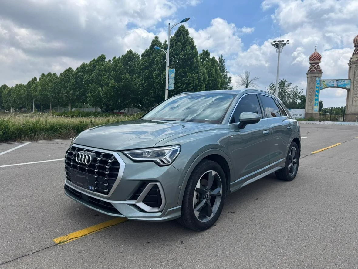 Audi Q3 35 TFSI Style Sport - exterior