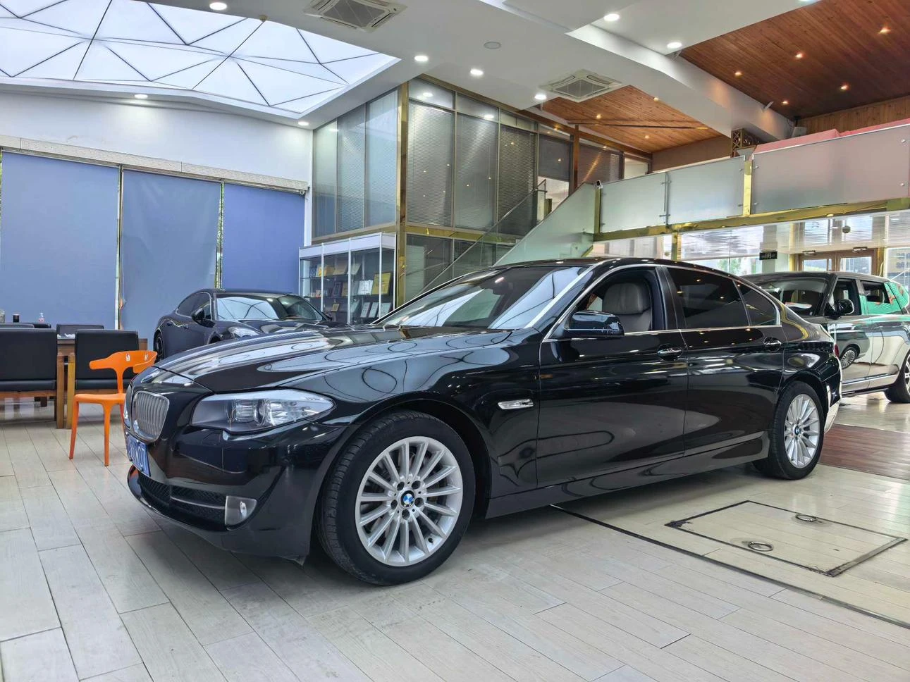 BMW 535Li 