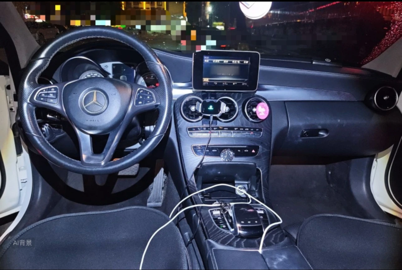 Mercedes-Benz C200L Sport Edition - interior