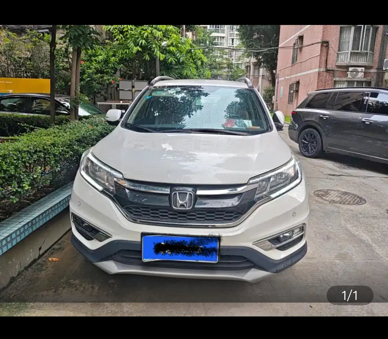 Honda CR-V 2WD Urban Edition - exterior