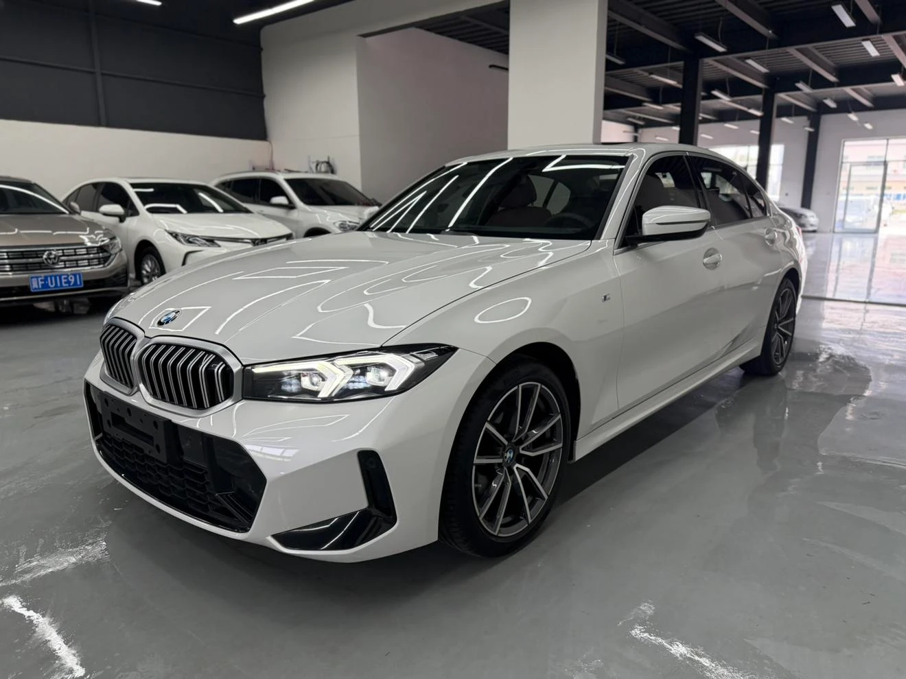BMW 3 Series 320Li M Sport Package
