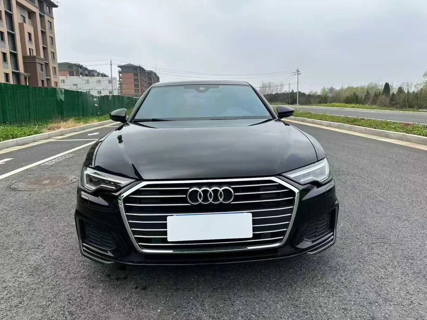 Audi A6L 45 TFSI - exterior