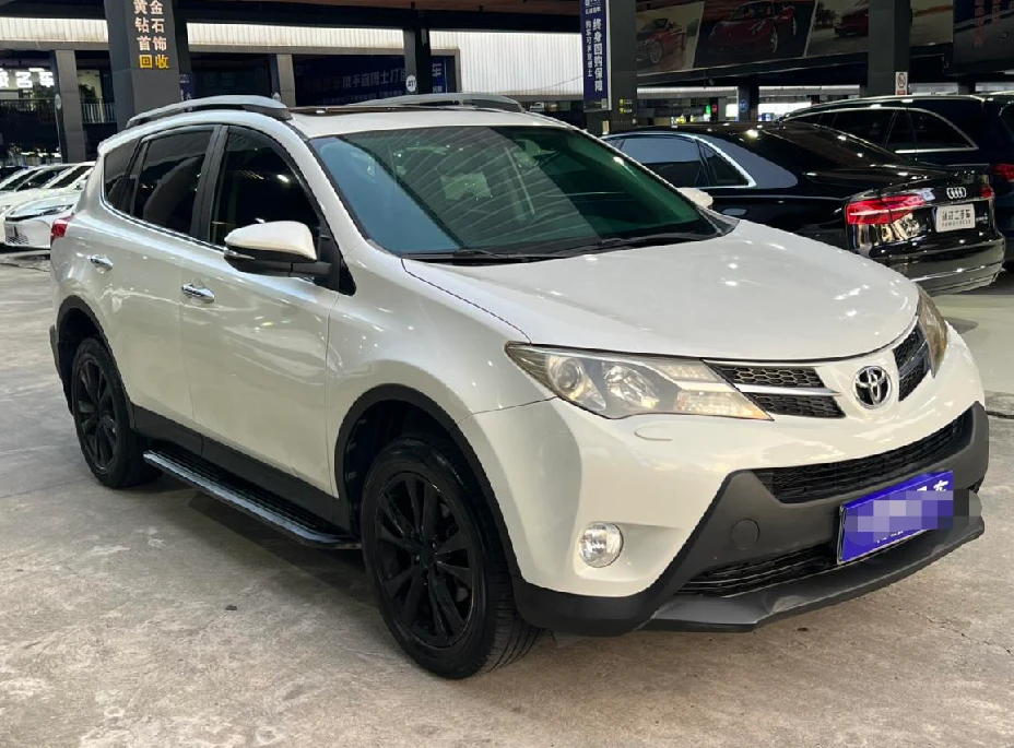 Toyota RAV4 4WD - exterior