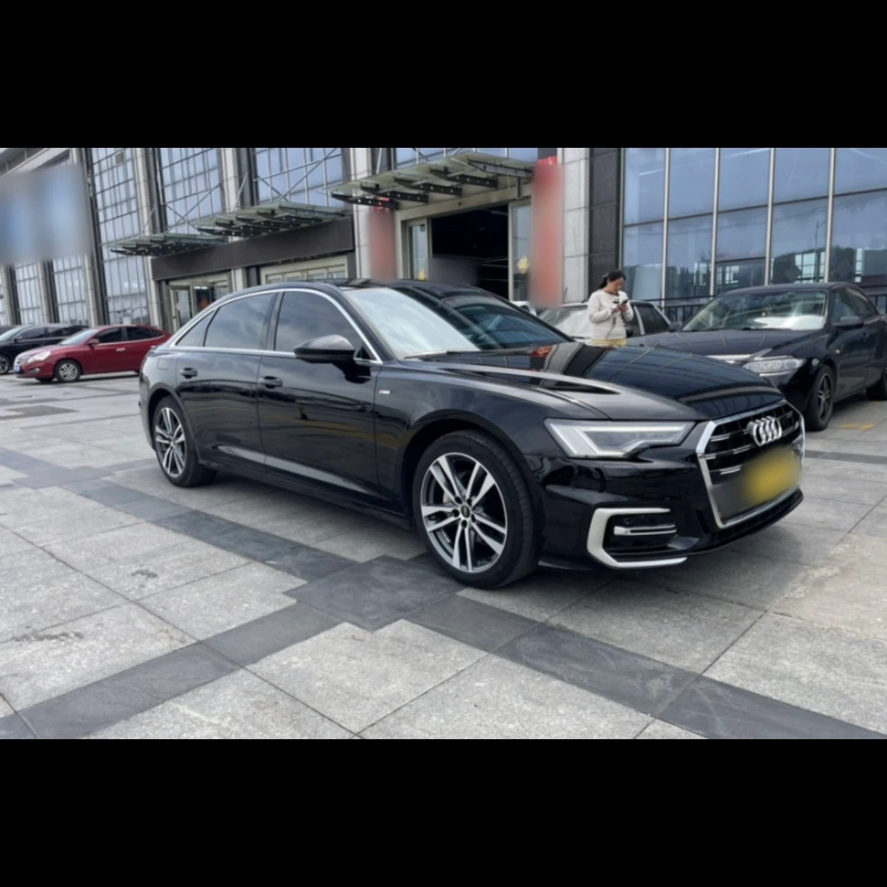 Audi A6L Luxury Dynamic 40 - exterior