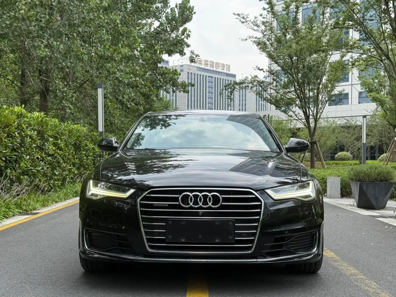 Audi A6L 45TFSI Sport - exterior