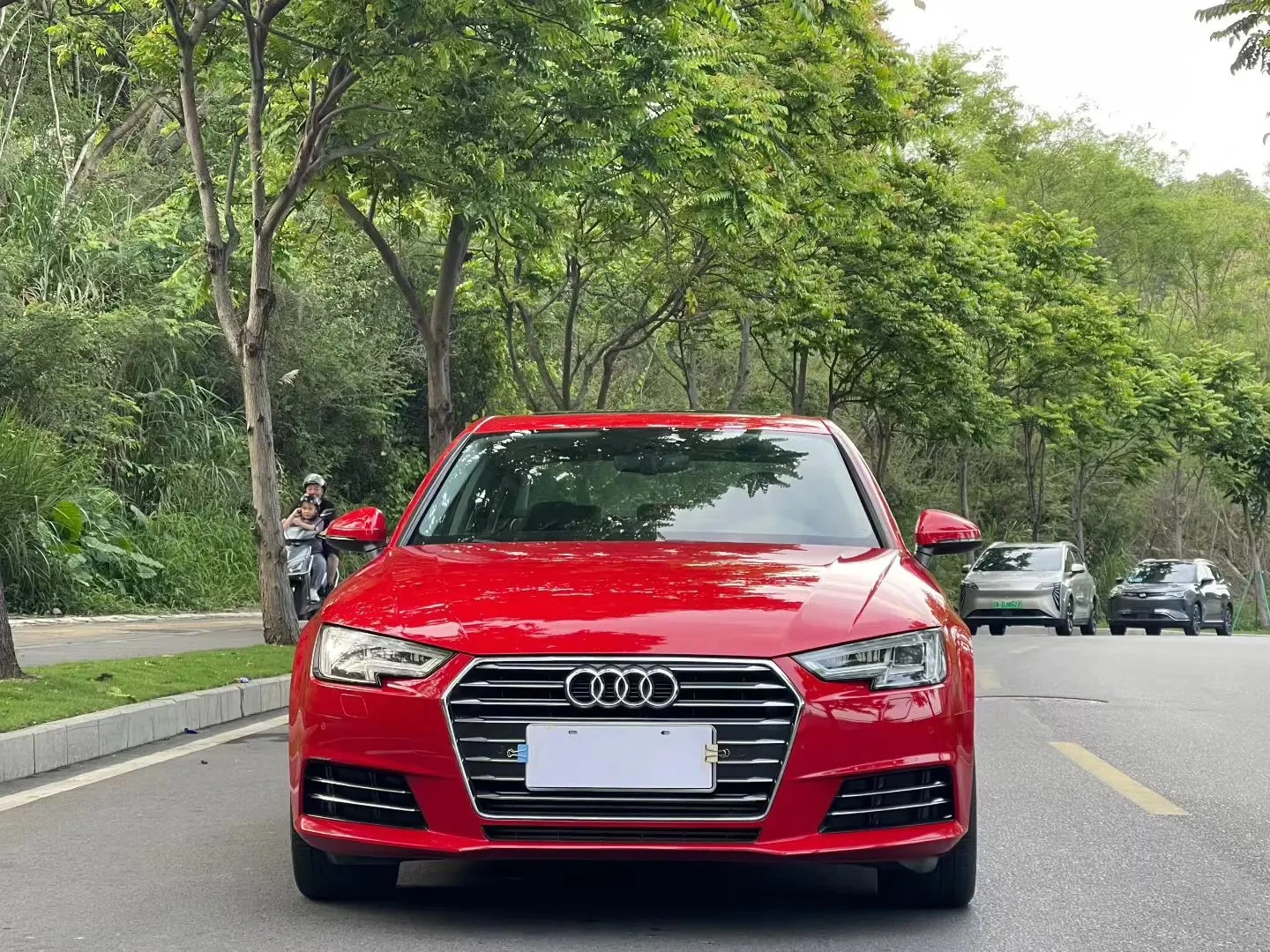 Audi A4L 40TFSI  - exterior