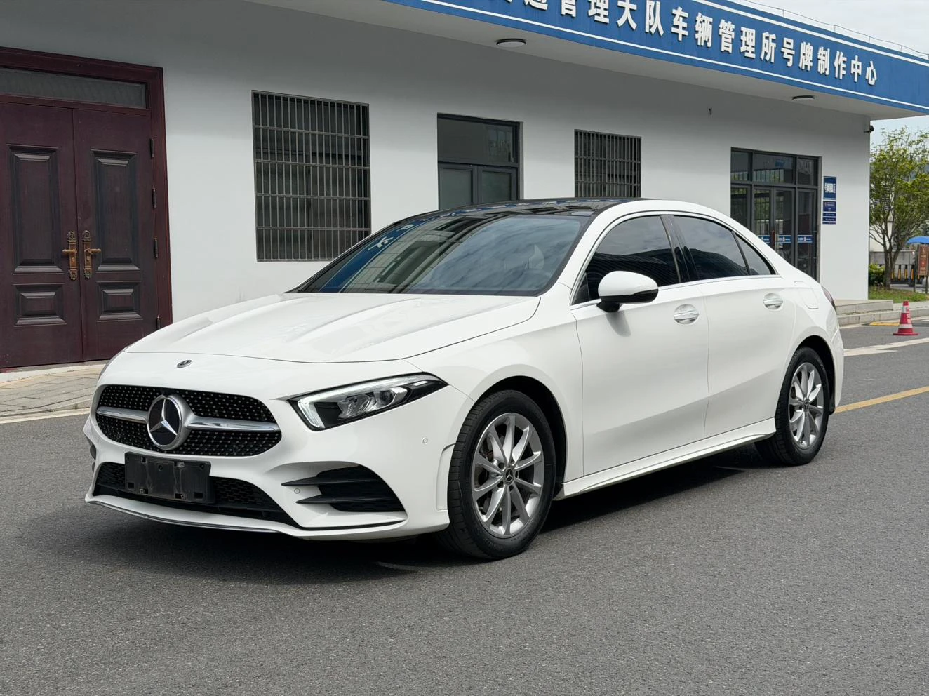 Mercedes-Benz A-Class A200 L Sport Edition - exterior