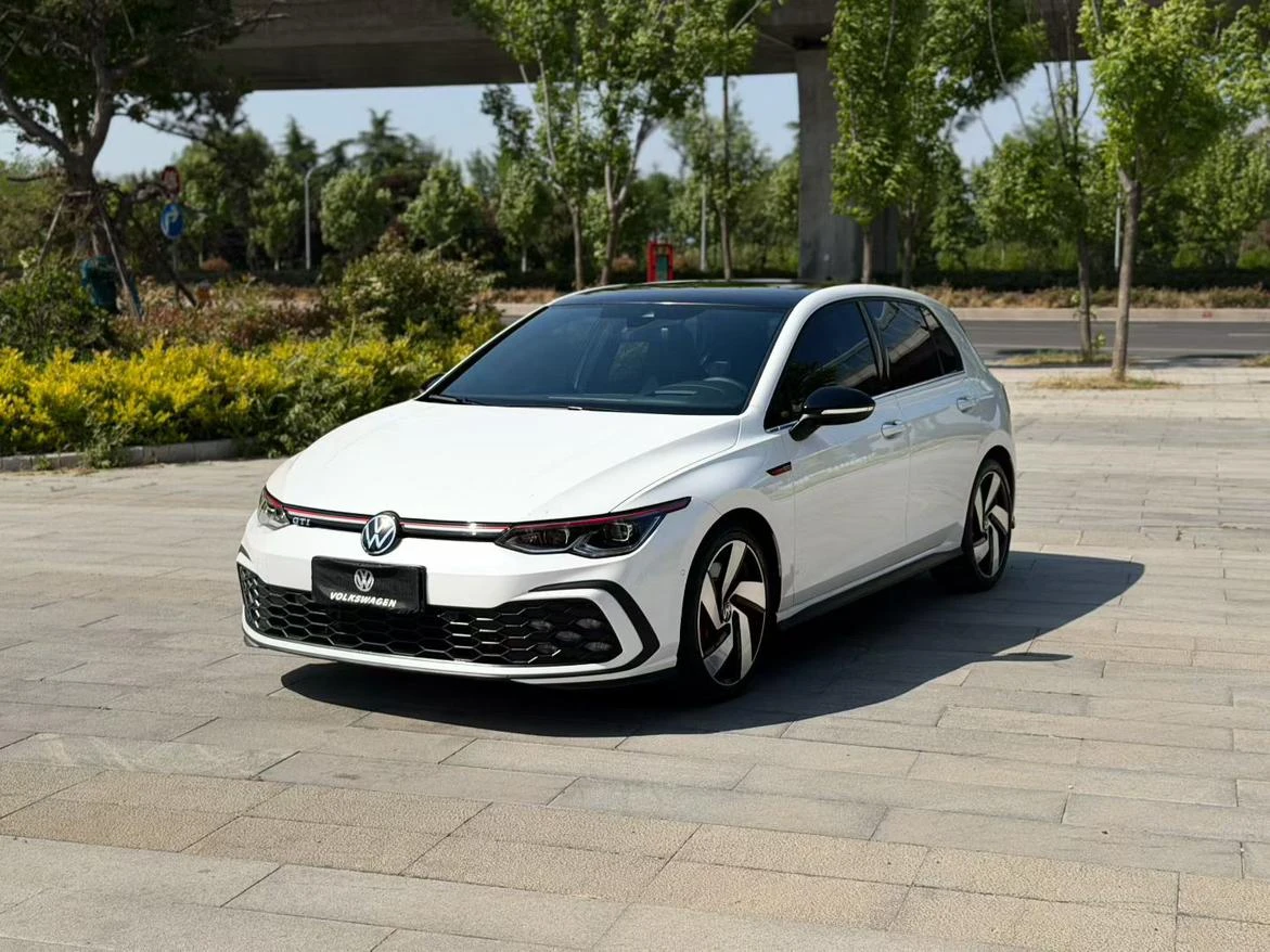 Volkswagen Golf GTI 380TSI DSG GTI