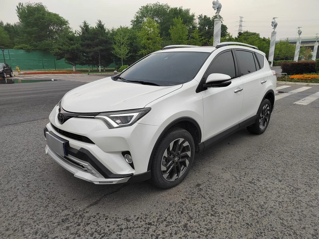 Toyota RAV4 Rongfang