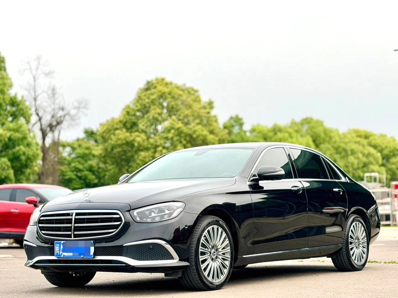 Mercedes-Benz E-Class E300 L