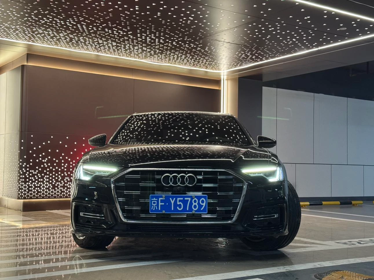 Audi A6L 45 TFSI - exterior