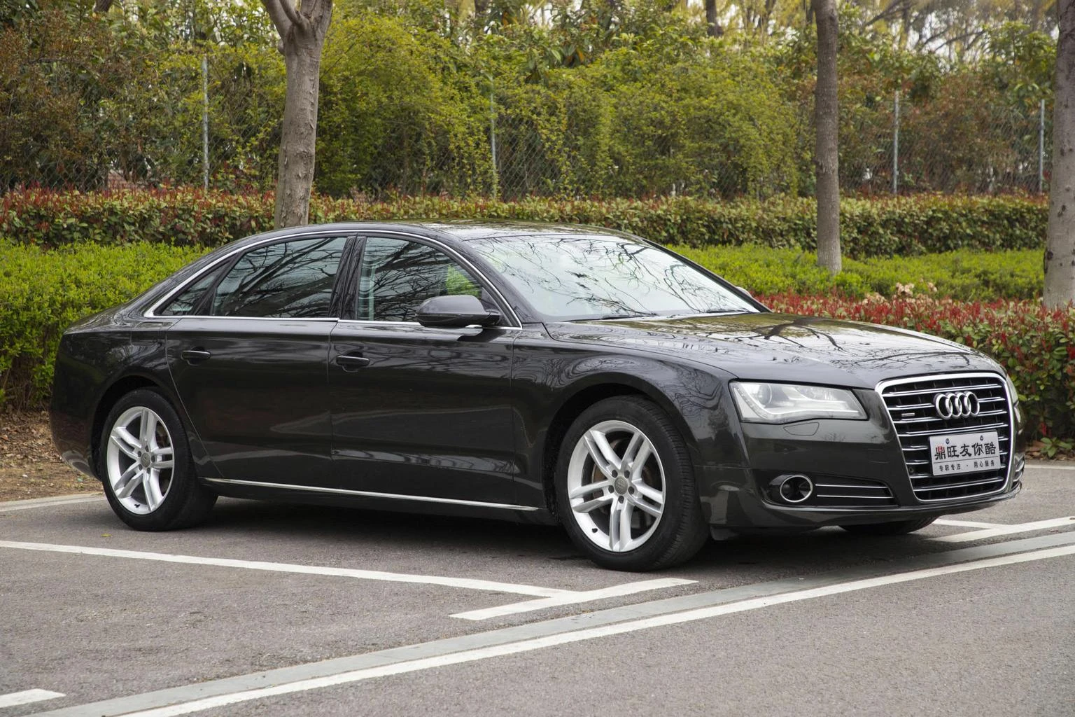 Audi A8L 3.0 TFSI quattro Luxury - exterior