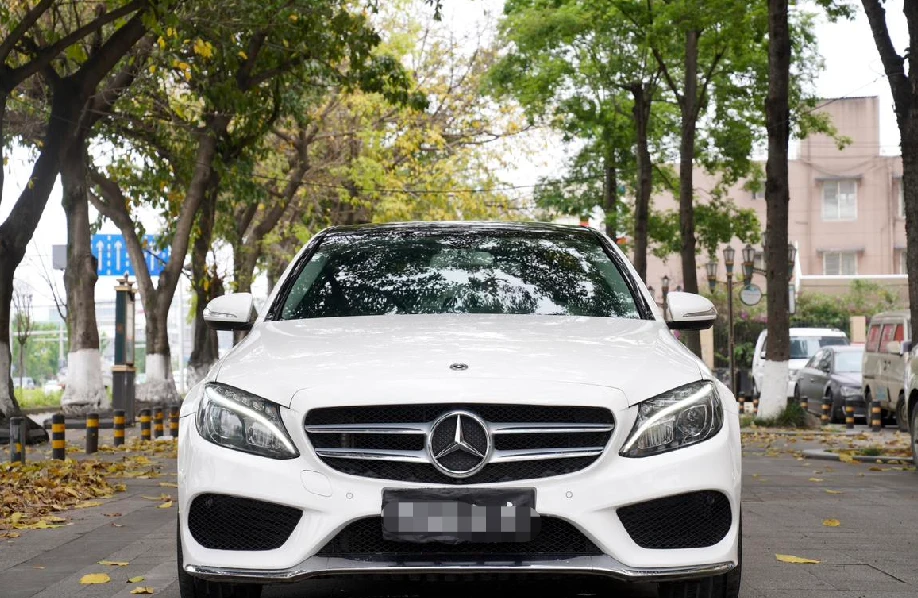 Mercedes-Benz C 200 L Sport - exterior