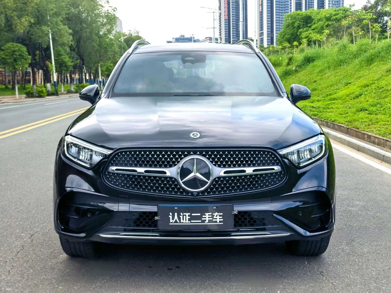 Mercedes-Benz GLC Class GLC 300 L 4MATIC - exterior