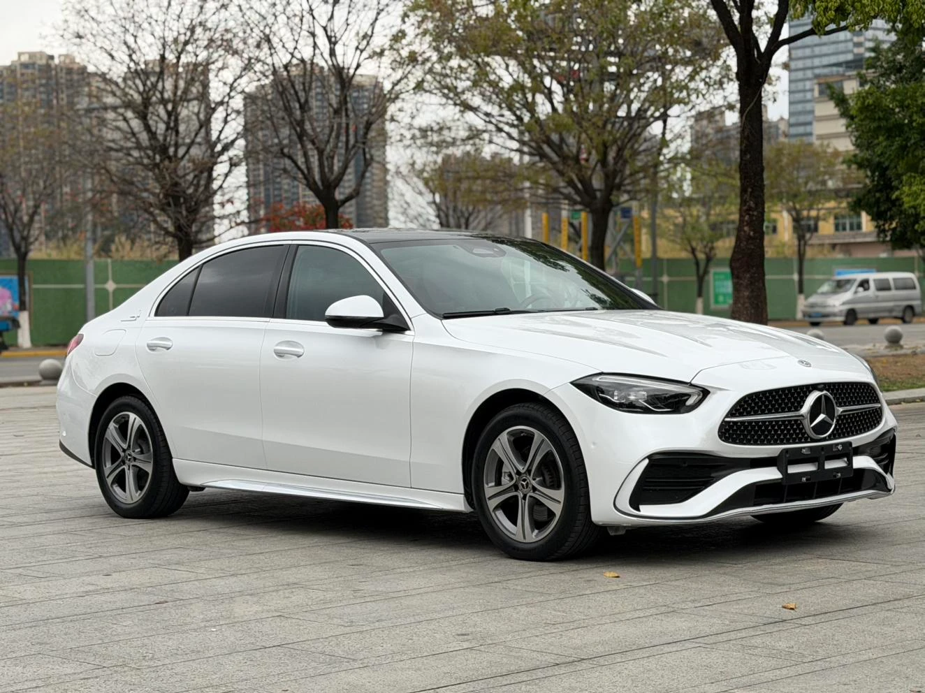Mercedes-Benz C-Class  200 L Sport