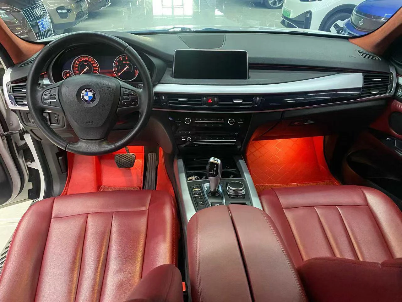 BMW X5 - interior