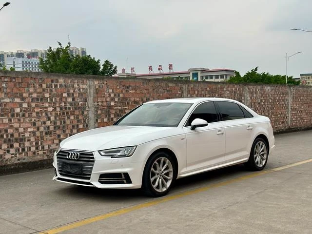 Audi A4L 40 TFSI 30th Anniversary Edition 
