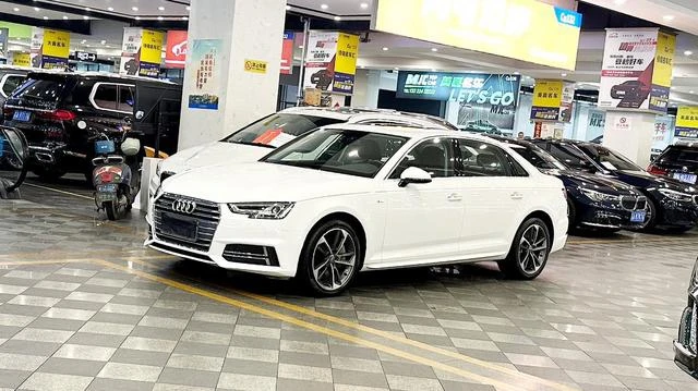 Audi A4L 45TFSI Sport