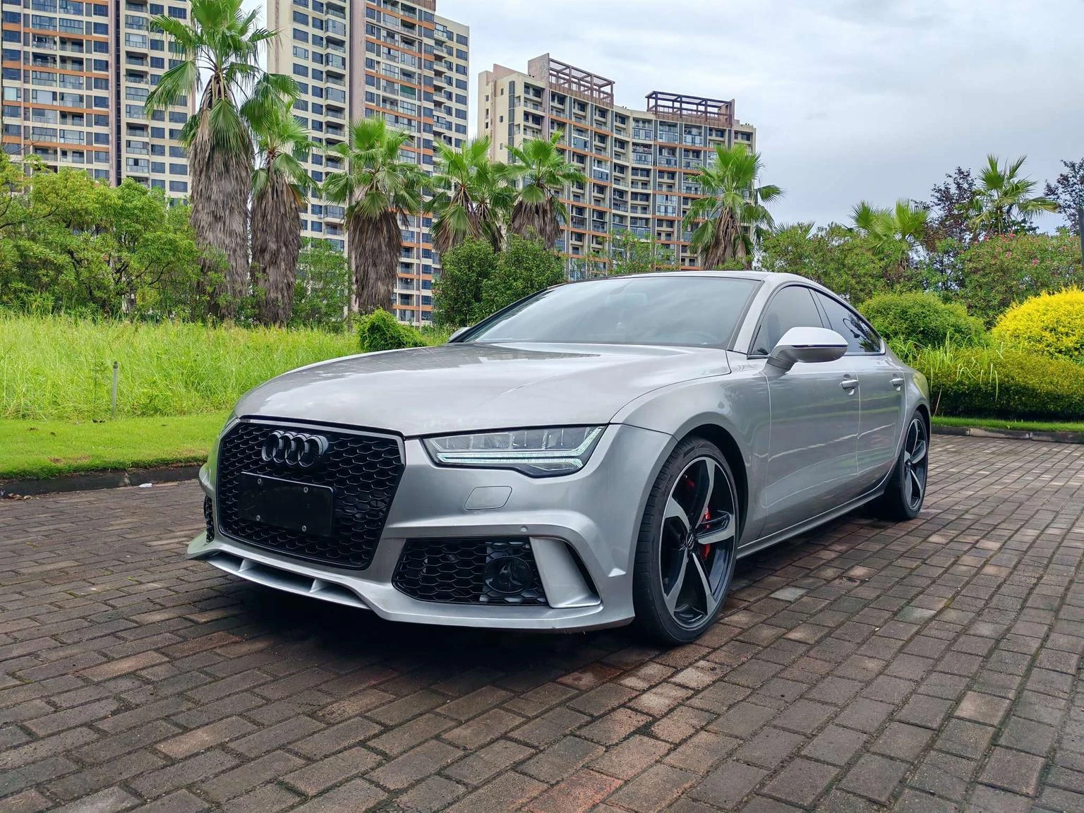 Audi A7 30 TFSI Standard - exterior