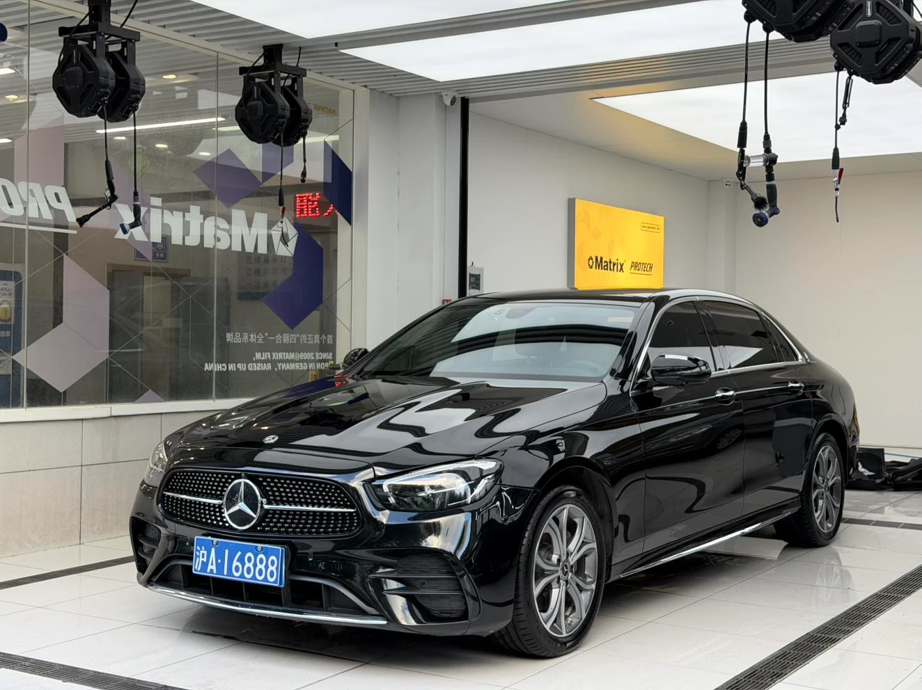 Mercedes-Benz E-Class E300L