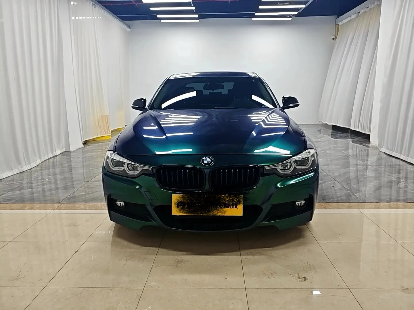 BMW 320Li  - exterior