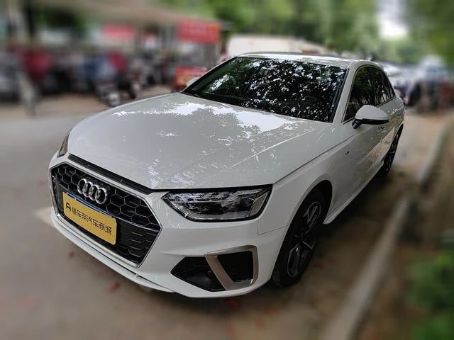 Audi A4L 40 TFSI Fashion Dynamic