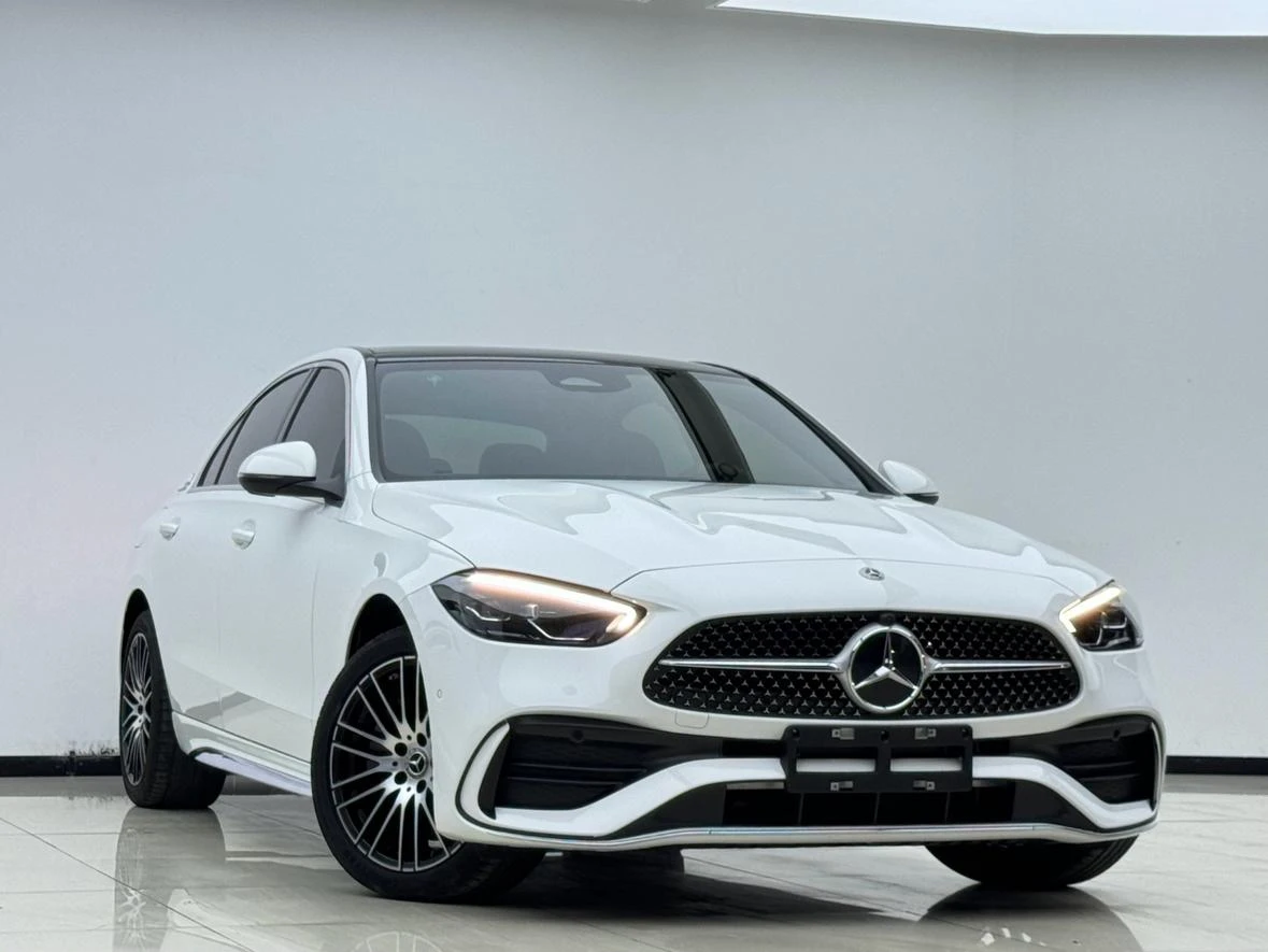 Mercedes-Benz C-Class  260 L Sport