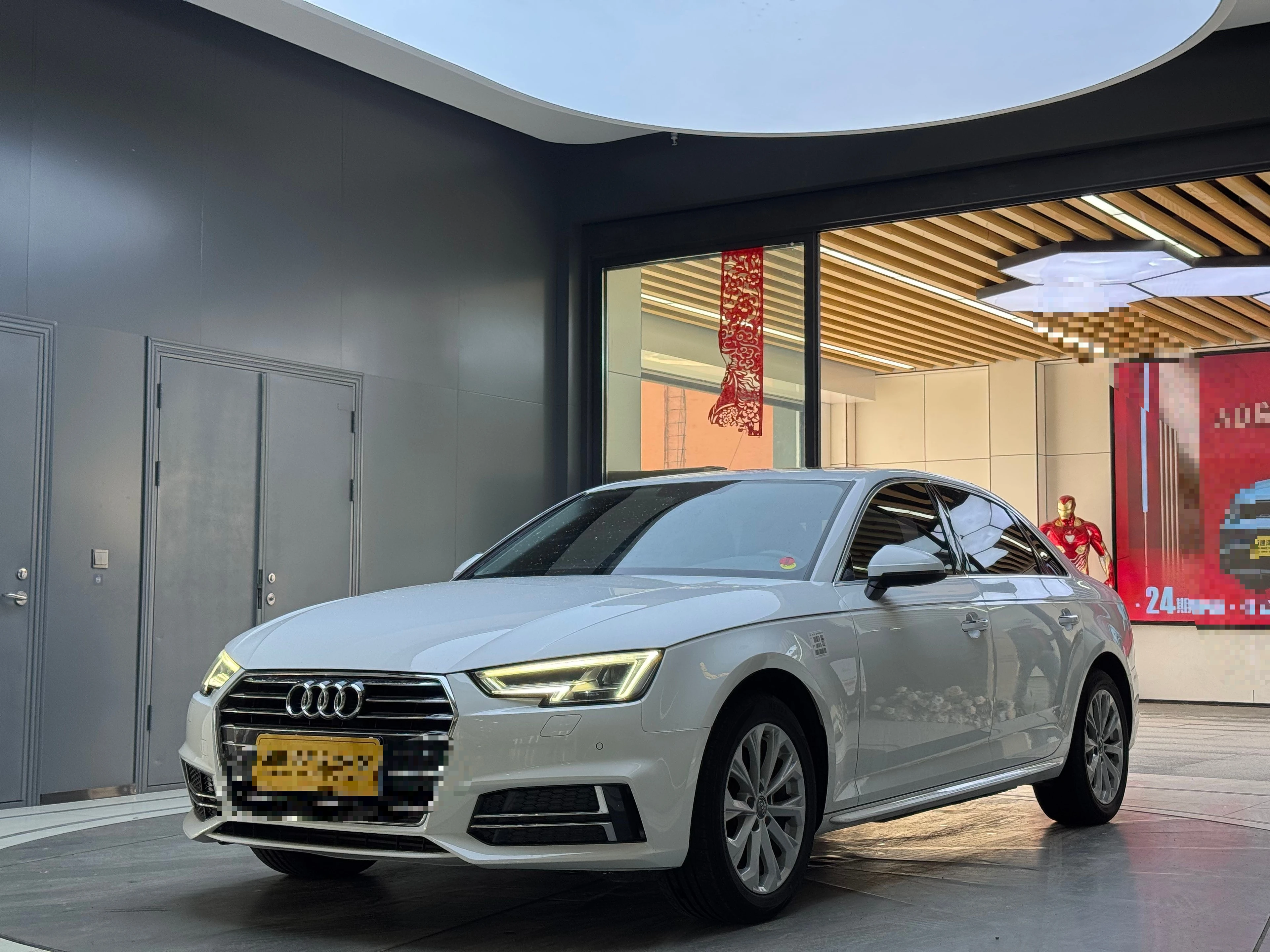 Audi A4 L 40 TFSI - exterior