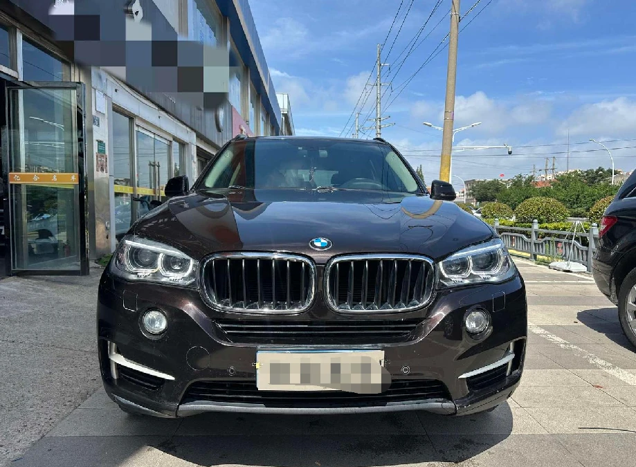 BMW X5 xDrive35i - exterior