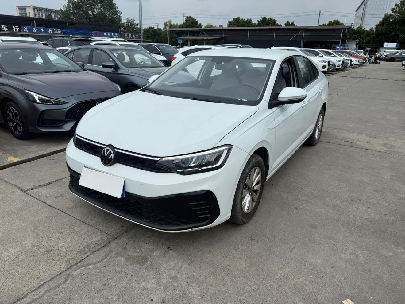 Volkswagen Lavida XR 1.5L Automatic Xinyi Edition