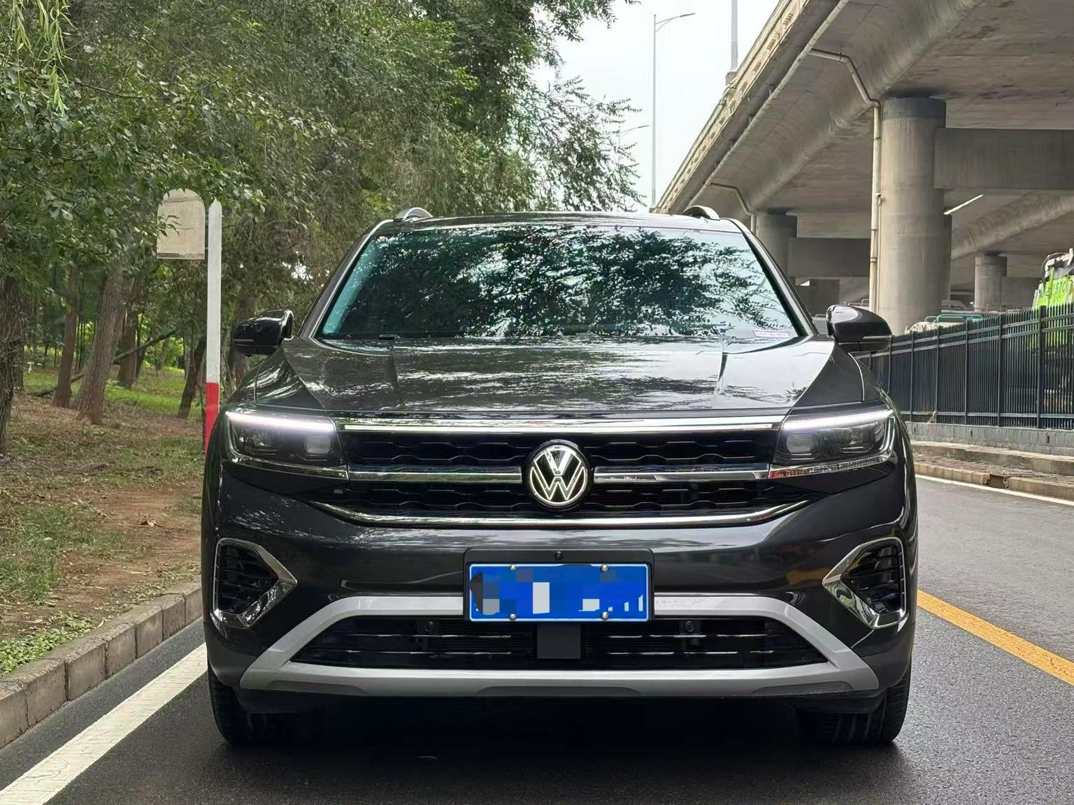 Volkswagen Talagon 380TSI 4WD Luxury Splendid Edition Pro - exterior